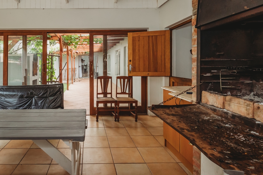 4 Bedroom Property for Sale in Bodorp Western Cape